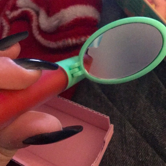 🆕SEALED!Kim Chi BeautyXTrixie Mattel BFF4Eva Lipstick Collab “Red Fantasy”💄 - Picture 5 of 16